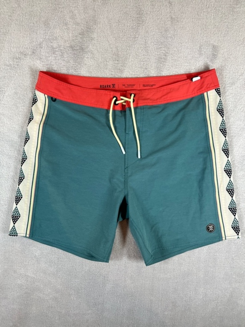 Roark The Passage Boardshorts Mens 36 Teal Orange Geometric‎ 17 Outseam Surf